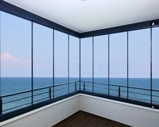 Cam balkon